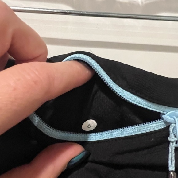 Lululemon leggings - Picture 4 of 5